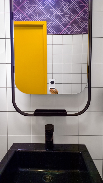 https://www.santiagoforero.com/files/gimgs/th-10_santiago-forero-selfies-in-restrooms-09.jpg