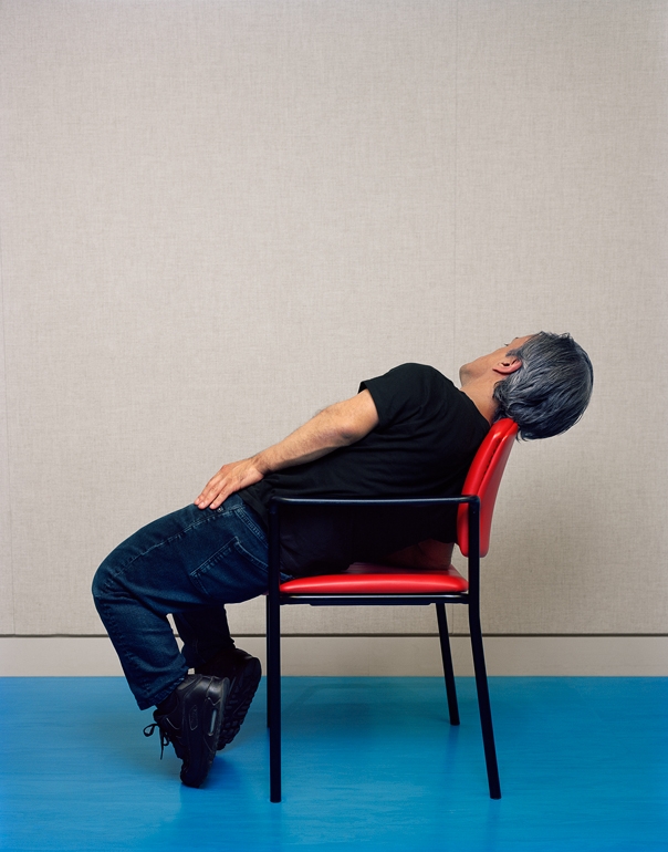 https://www.santiagoforero.com/files/gimgs/th-6_santiago-forero-self-portrait-chair-03.jpg