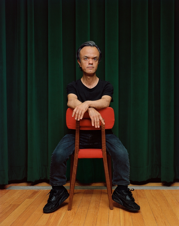 https://www.santiagoforero.com/files/gimgs/th-6_santiago-forero-self-portrait-chair-05.jpg