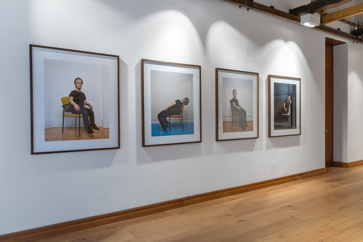 https://www.santiagoforero.com/files/gimgs/th-6_santiago-forero-typology-of-chairs-installation-05.jpg